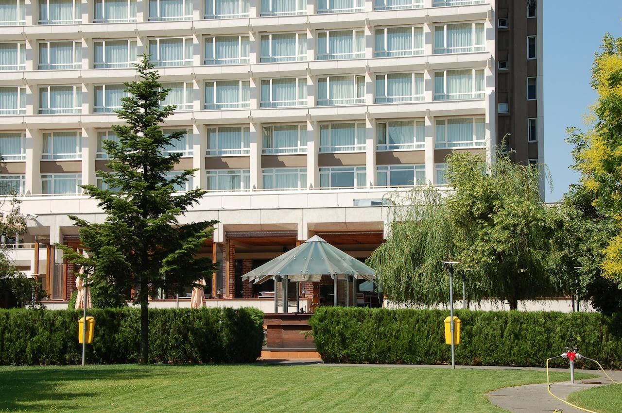 Отель Ramada Parc Hotel Бухарест-6