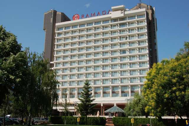 Отель Ramada Parc Hotel Бухарест-4